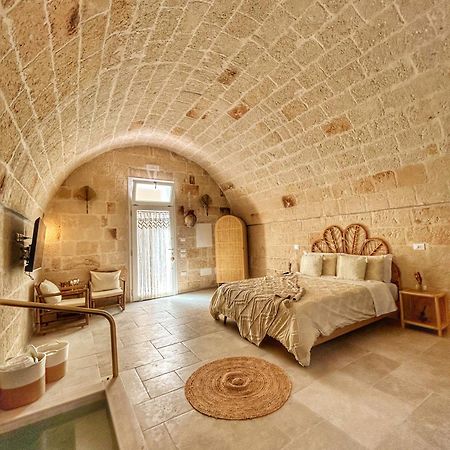 Ginpe Luxury Suite 莫诺波利 外观 照片