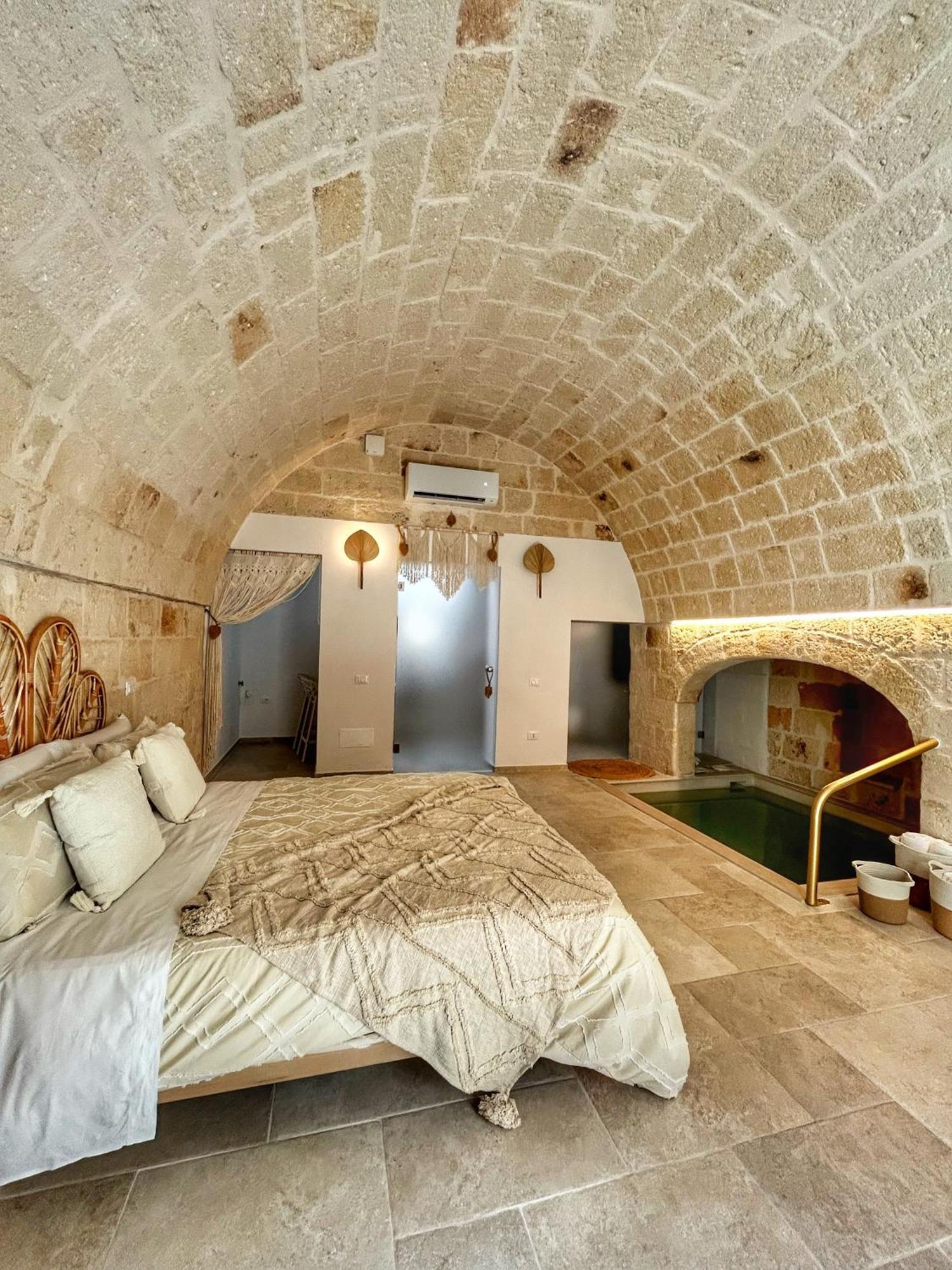 Ginpe Luxury Suite 莫诺波利 外观 照片